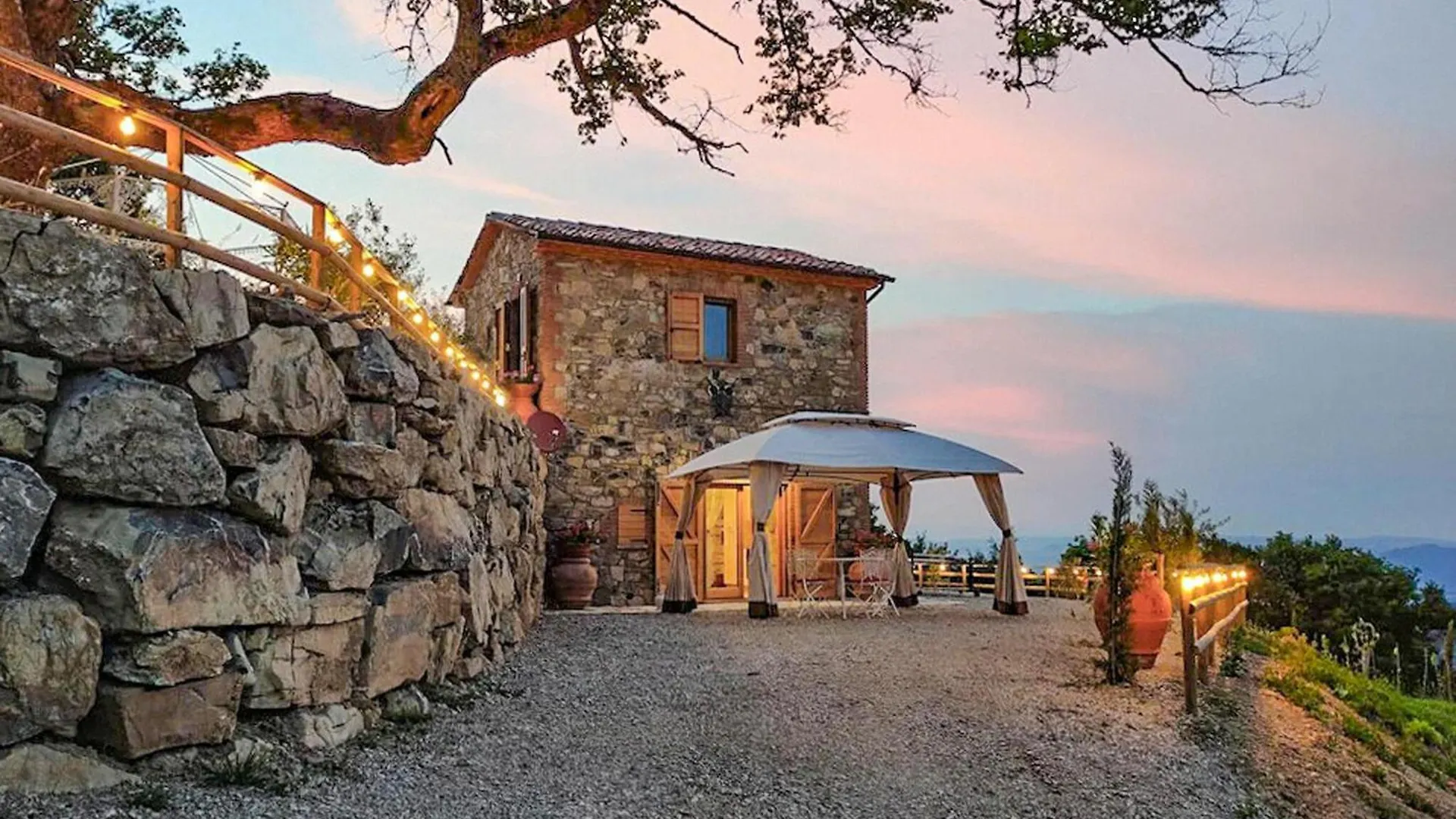 Nice Home In Castelnuovo Val Di Cec Castelnuovo di Val di Cecina Italy