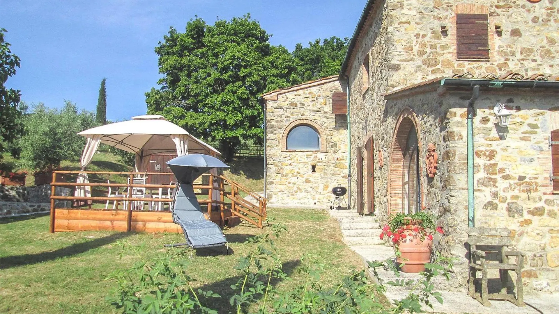 Nice Home In Castelnuovo Val Di Cec location